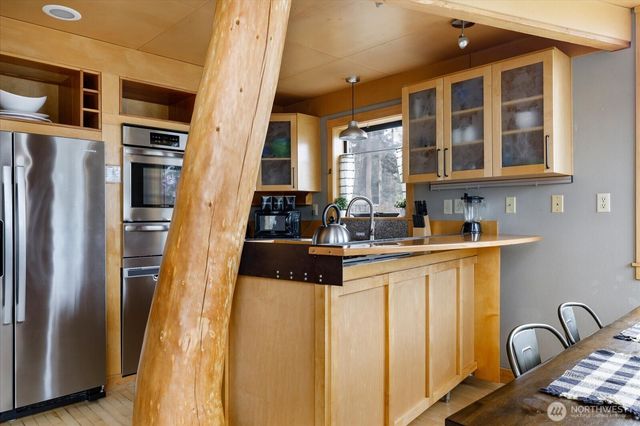1060 Halsey Drive, Coupeville, WA 98239