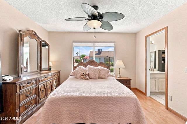 1873 E PEACH TREE Drive, Chandler, AZ 85249