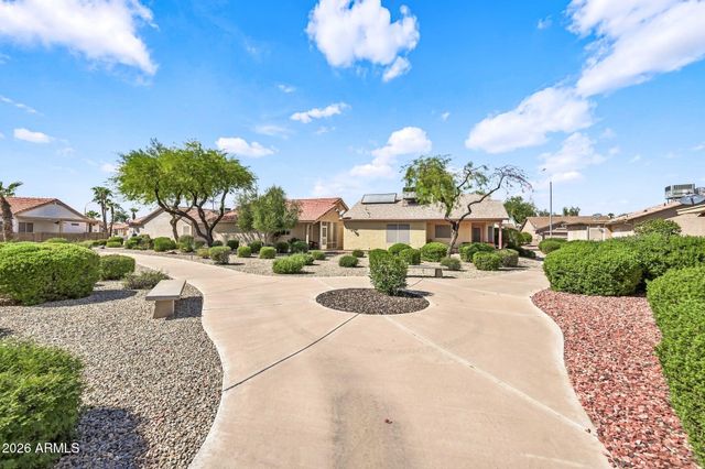 1873 E PEACH TREE Drive, Chandler, AZ 85249