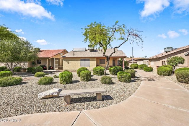 1873 E PEACH TREE Drive, Chandler, AZ 85249