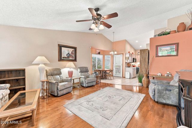 1873 E PEACH TREE Drive, Chandler, AZ 85249