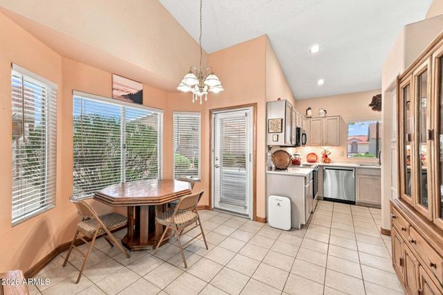 1873 E PEACH TREE Drive, Chandler, AZ 85249