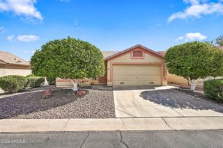 1873 E PEACH TREE Drive, Chandler, AZ 85249