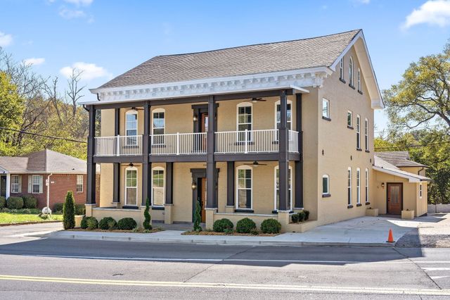 638 Madison St Apt 3, Clarksville, TN 37040