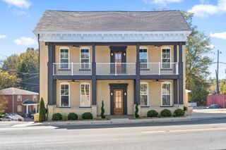 638 Madison St Apt 3, Clarksville, TN 37040
