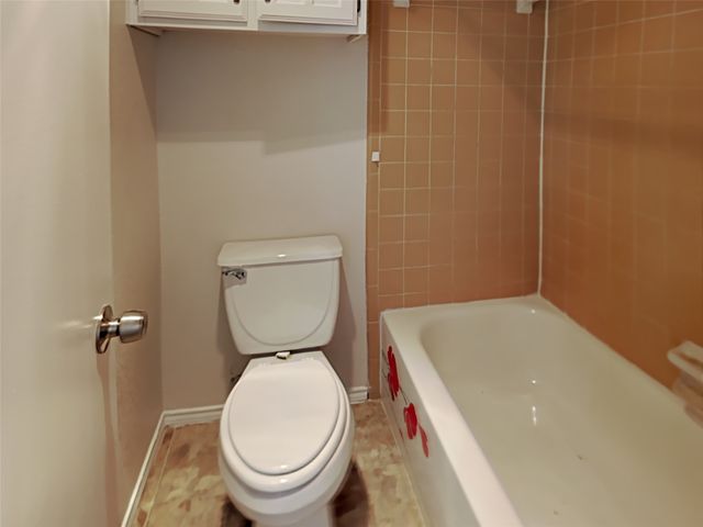 5211 Wild Horse Court, Arlington, TX 76017