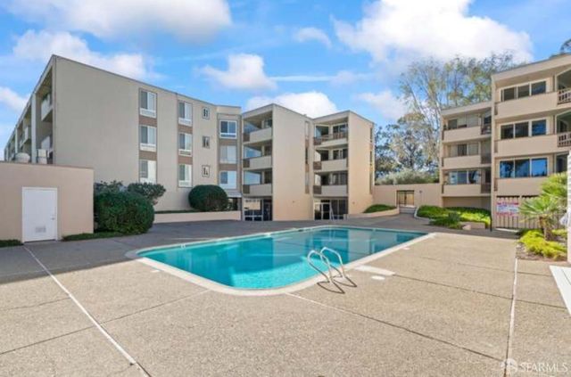 340 Vallejo Drive 71, Millbrae, CA 94030