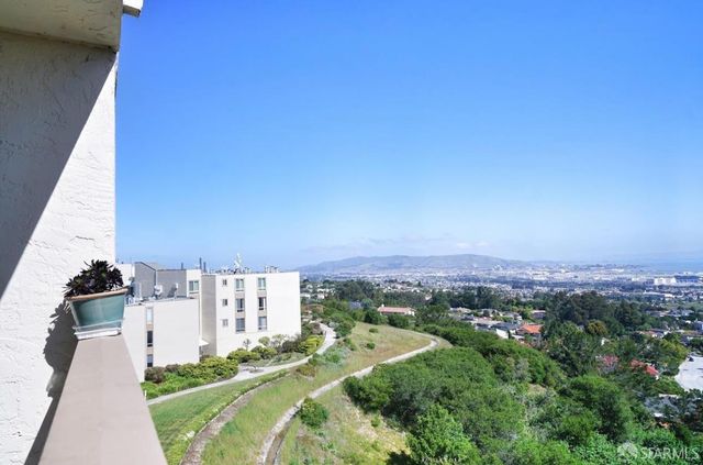 340 Vallejo Drive 71, Millbrae, CA 94030