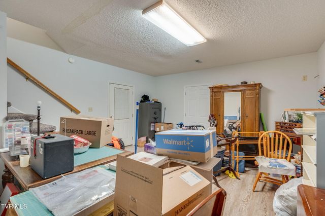 153 Valley Crest Drive, Mount Carmel, TN 37645