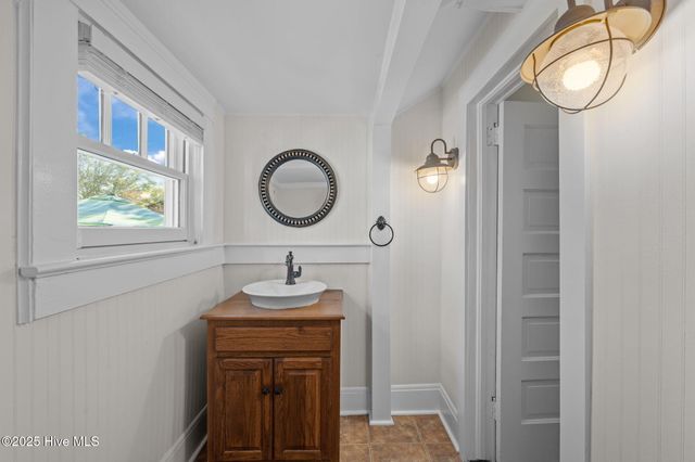 723 Pollock Street, New Bern, NC 28562