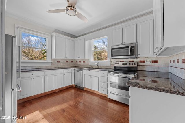 723 Pollock Street, New Bern, NC 28562