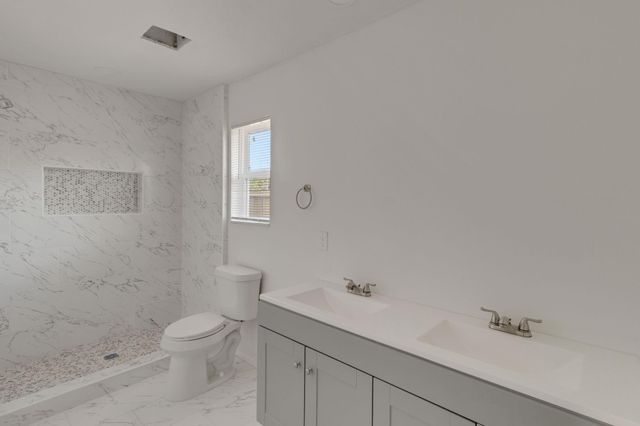 990 Wall Street, Houston, TX 77088