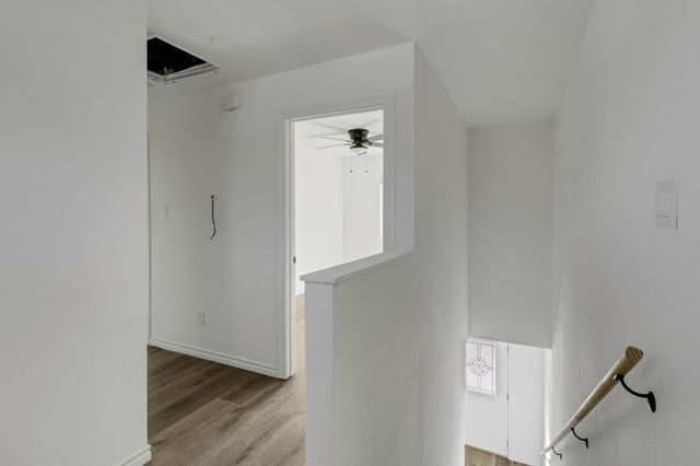 990 Wall Street, Houston, TX 77088