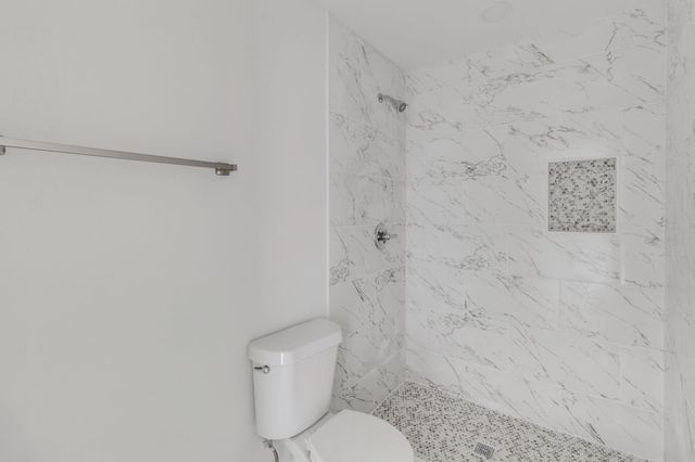 990 Wall Street, Houston, TX 77088