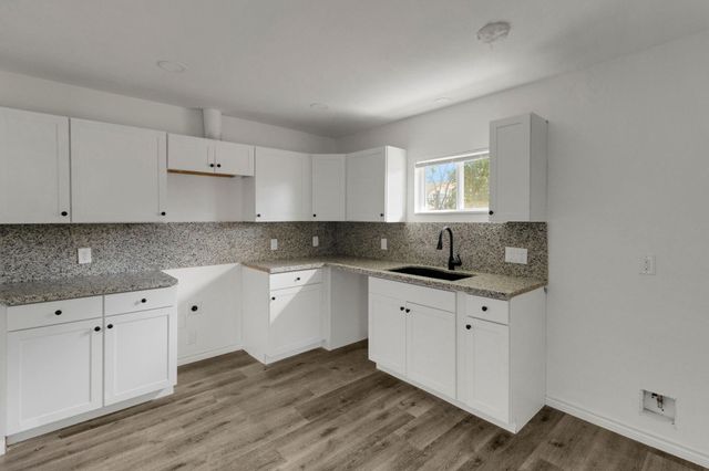 990 Wall Street, Houston, TX 77088