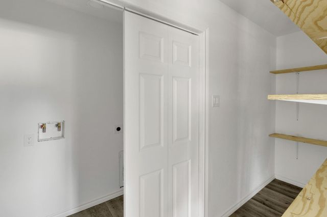 990 Wall Street, Houston, TX 77088