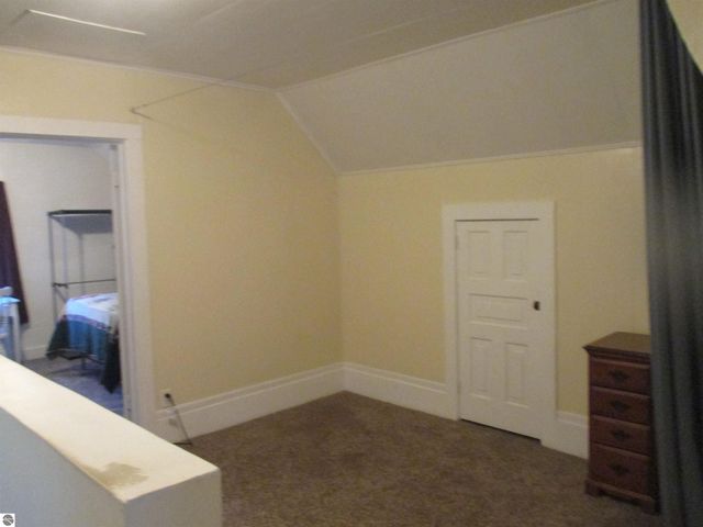 107 W Hall Street, Shepherd, MI 48883