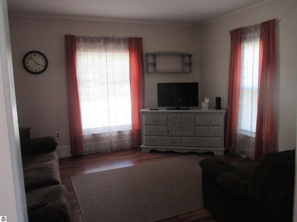 Image 12 of property listing at 107 W Hall Street, Shepherd, MI 48883