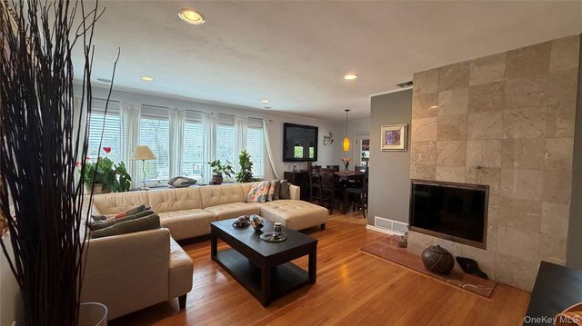 271 Terry Road, Smithtown, NY 11787