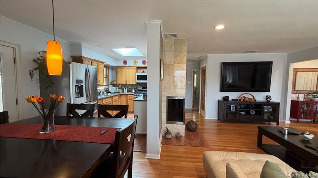 271 Terry Road, Smithtown, NY 11787