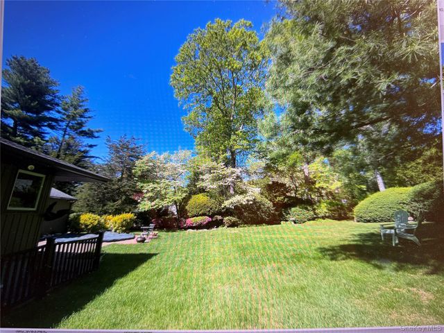 271 Terry Road, Smithtown, NY 11787