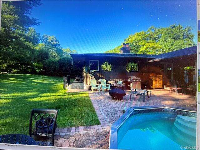 271 Terry Road, Smithtown, NY 11787