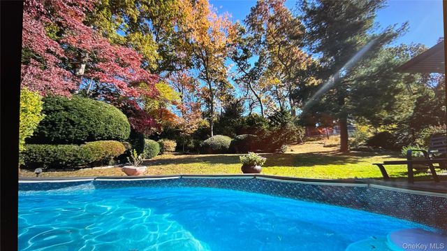 271 Terry Road, Smithtown, NY 11787