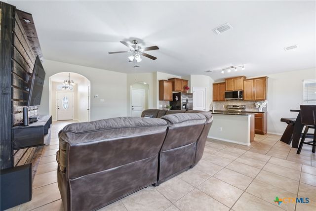 117 Hematite Lane, Jarrell, TX 76537