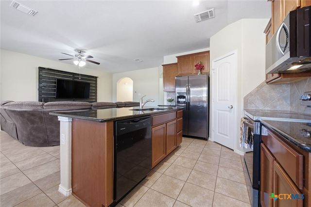 117 Hematite Lane, Jarrell, TX 76537