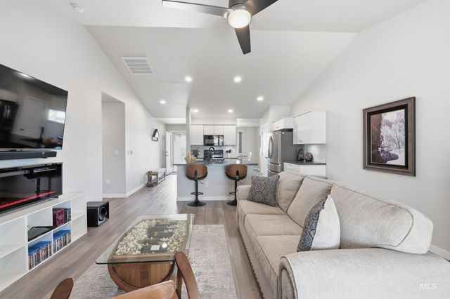 3697 W La Brea Dr, Meridian, ID 83642