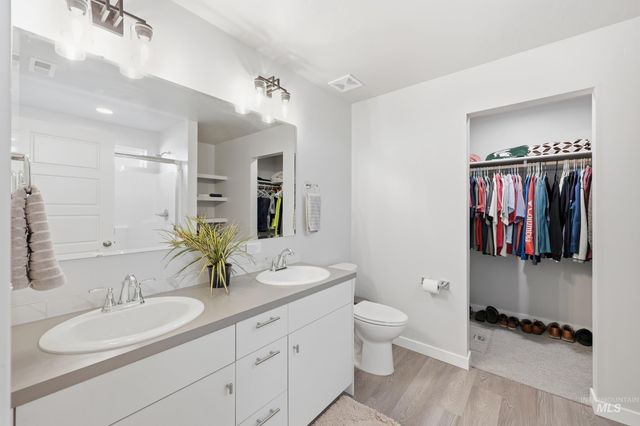 3697 W La Brea Dr, Meridian, ID 83642