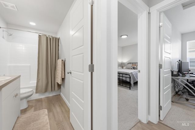 3697 W La Brea Dr, Meridian, ID 83642