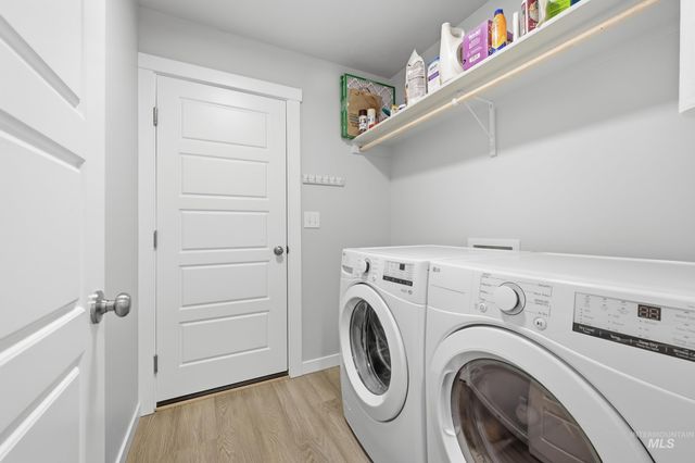 3697 W La Brea Dr, Meridian, ID 83642