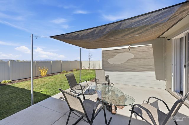 3697 W La Brea Dr, Meridian, ID 83642