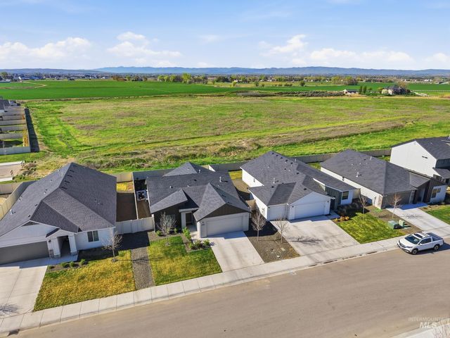 3697 W La Brea Dr, Meridian, ID 83642