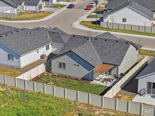 3697 W La Brea Dr, Meridian, ID 83642