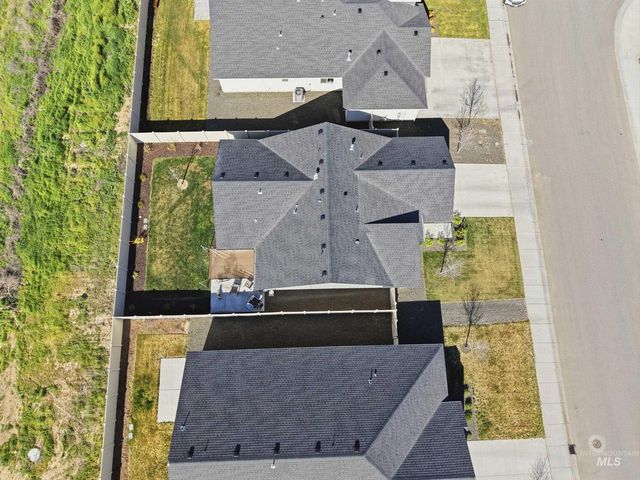 3697 W La Brea Dr, Meridian, ID 83642