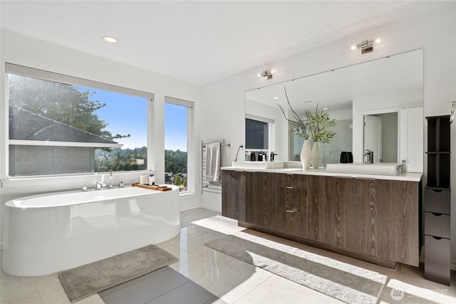 10711 16th Place SE, Lake Stevens, WA 98258