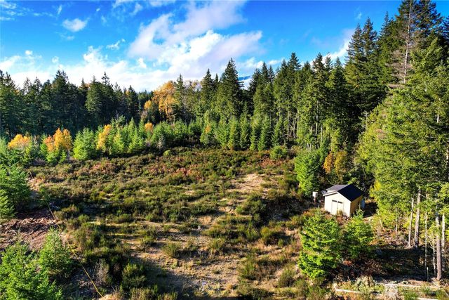 63 Wayne Road W, Seabeck, WA 98380
