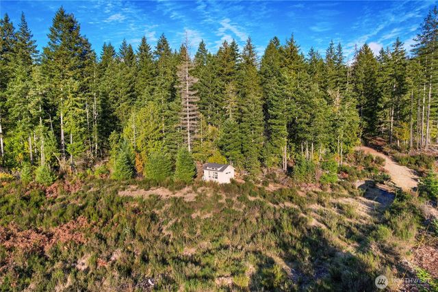 63 Wayne Road W, Seabeck, WA 98380