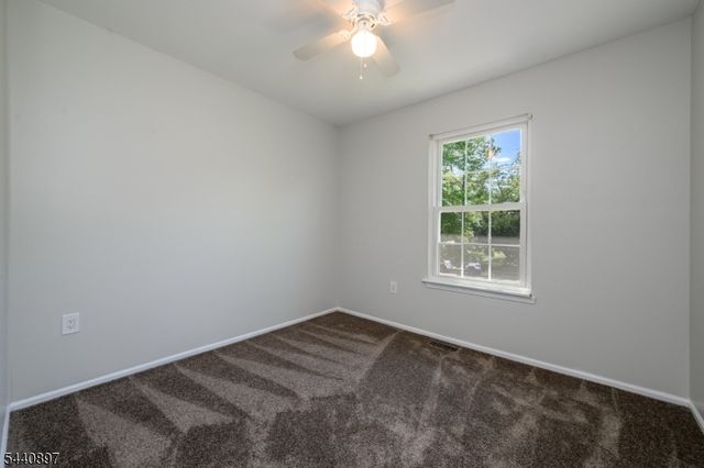 133 Hickory Rd, Franklin Twp., NJ 08873