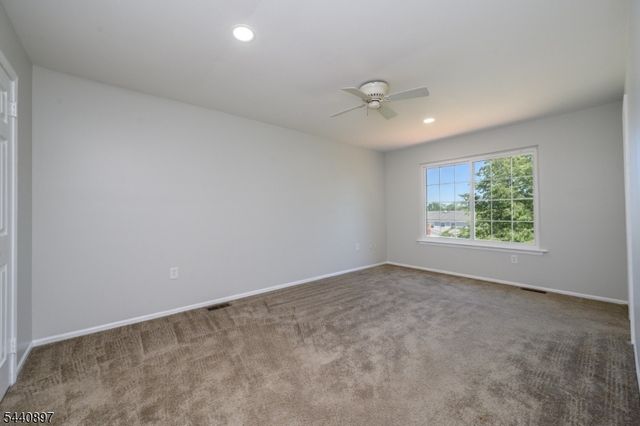 133 Hickory Rd, Franklin Twp., NJ 08873