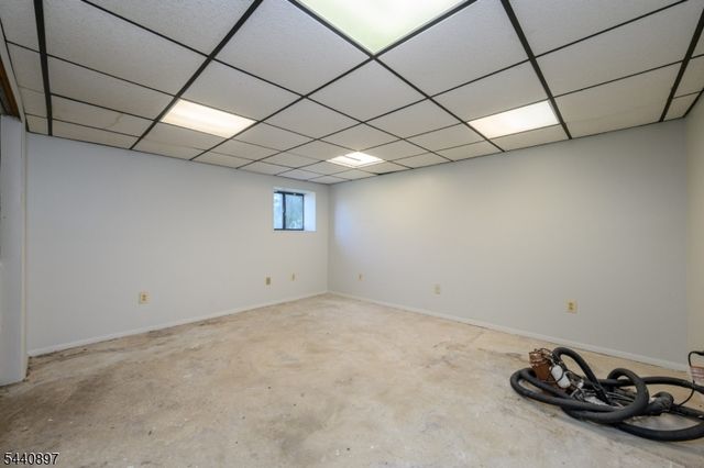 133 Hickory Rd, Franklin Twp., NJ 08873