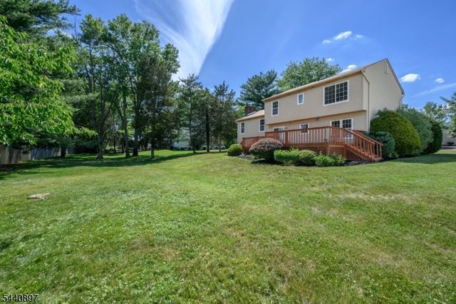 133 Hickory Rd, Franklin Twp., NJ 08873