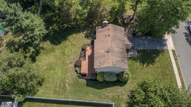 133 Hickory Rd, Franklin Twp., NJ 08873