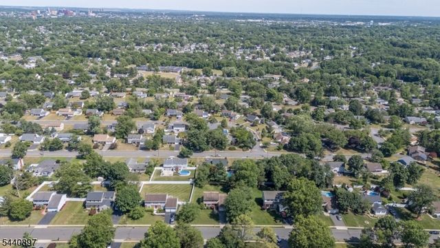 133 Hickory Rd, Franklin Twp., NJ 08873