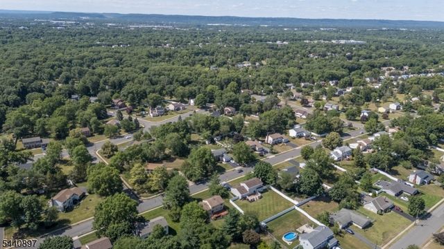 133 Hickory Rd, Franklin Twp., NJ 08873