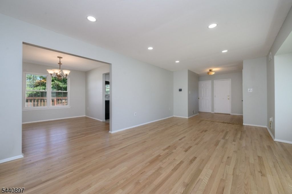133 Hickory Rd, Franklin Twp., NJ 08873 — photo 5