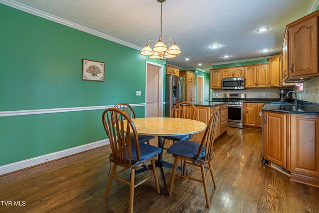 18490 John Ashley Drive, Abingdon, VA 24211