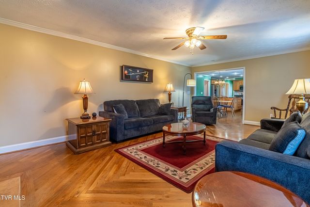 18490 John Ashley Drive, Abingdon, VA 24211